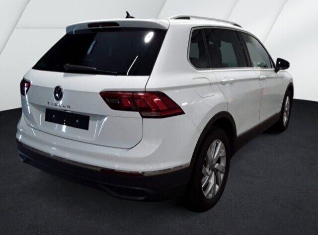 Gebraucht VW Tiguan Move 122 PS (89 kW) 2024 Weiß SUV