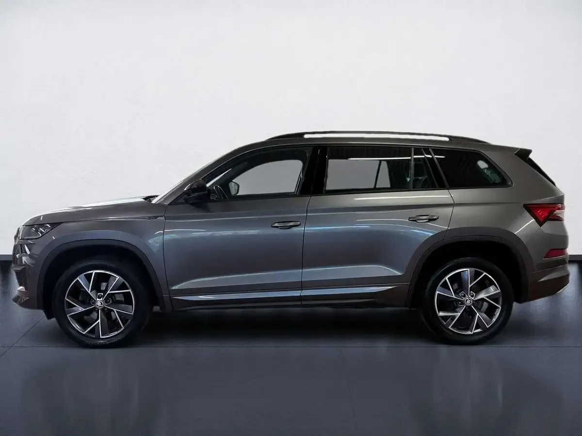 Gebraucht Skoda Kodiaq SportLine 150 PS (110 kW) 2022 Graphitegrau metallic SUV