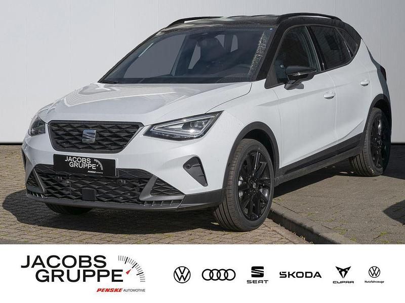 Blau Gebraucht 2025 Seat Arona Black Edition SUV | 27.490 € (Teuer) - Bild 1/4