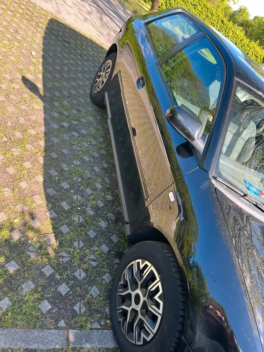 Gebraucht Audi A3 80 PS (58 kW) 2001 Schwarz Kleinwagen