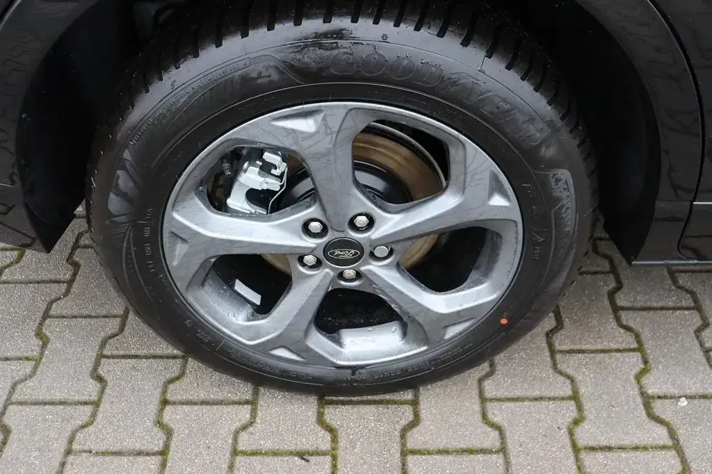 Gebraucht Ford Kuga ST-Line 242 PS (177 kW) 2025 Agate black metallic SUV