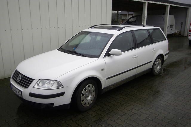 Gebraucht VW Passat 116 PS (85 kW) 2001 Weiß Kombi
