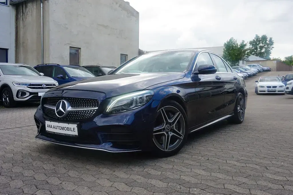 Gebraucht Mercedes C300 AMG line 245 PS (180 kW) 2019 Blau Limousine