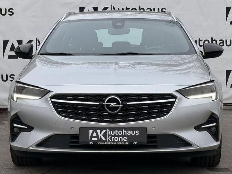 Gebraucht Opel Insignia 174 PS (127 kW) 2022 Argon silber/ice silver (m2) Kombi