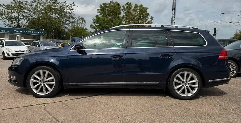 Gebraucht VW Passat Highline 170 PS (125 kW) 2011 Blau Kombi
