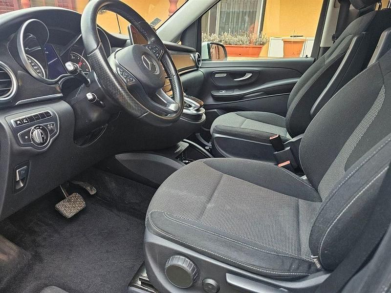 Gebraucht Mercedes V250 Edition 190 PS (139 kW) 2016 Weiß Van / Kleinbus