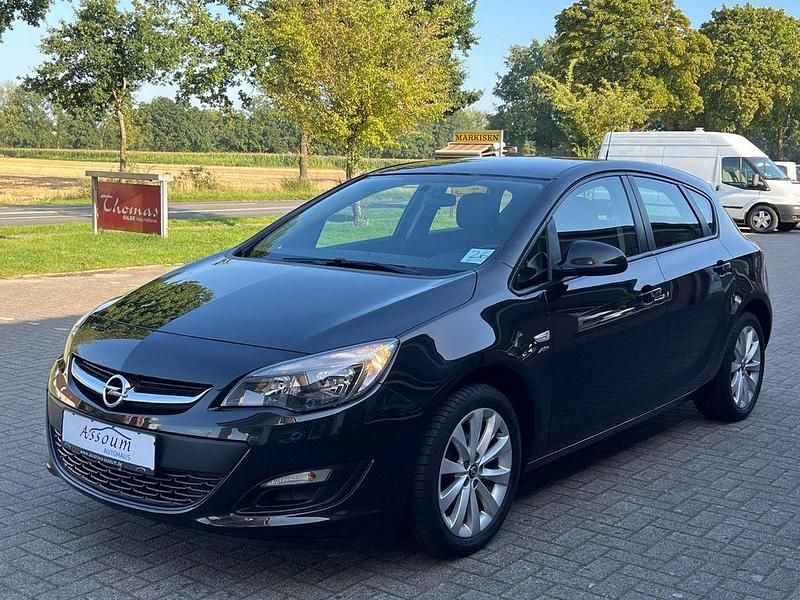 Gebraucht Opel Astra Active 87 PS (63 kW) 2013 Schwarz Limousine