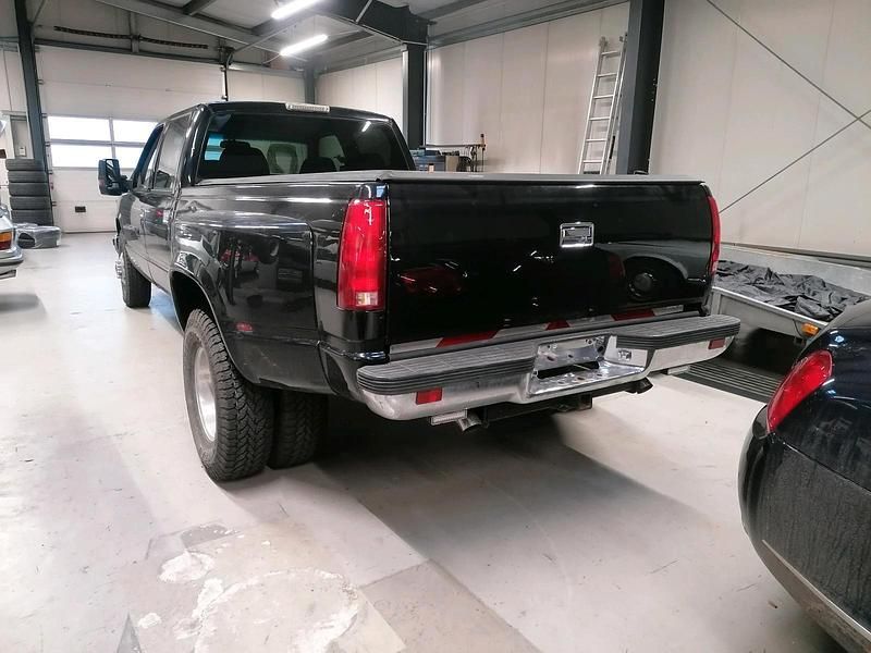 Gebraucht Chevrolet Silverado 300 PS (220 kW) 1998 Schwarz Limousine
