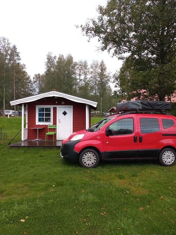 Gebraucht Peugeot Partner Tepee 75 PS (55 kW) 2010 Rot Van / Kleinbus