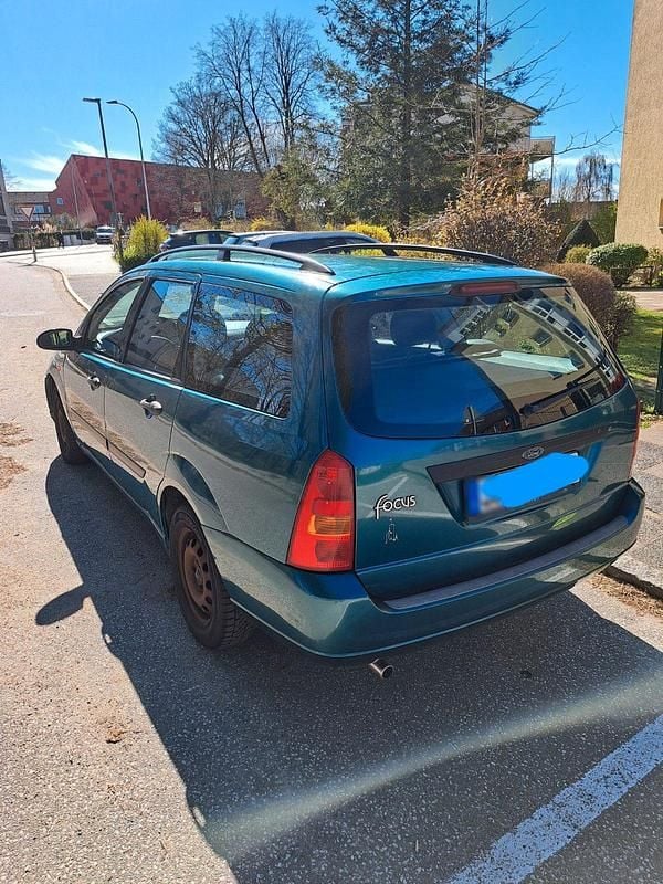 Second-hand Ford Focus 75 CP (55 kW) 1999 Verde Break