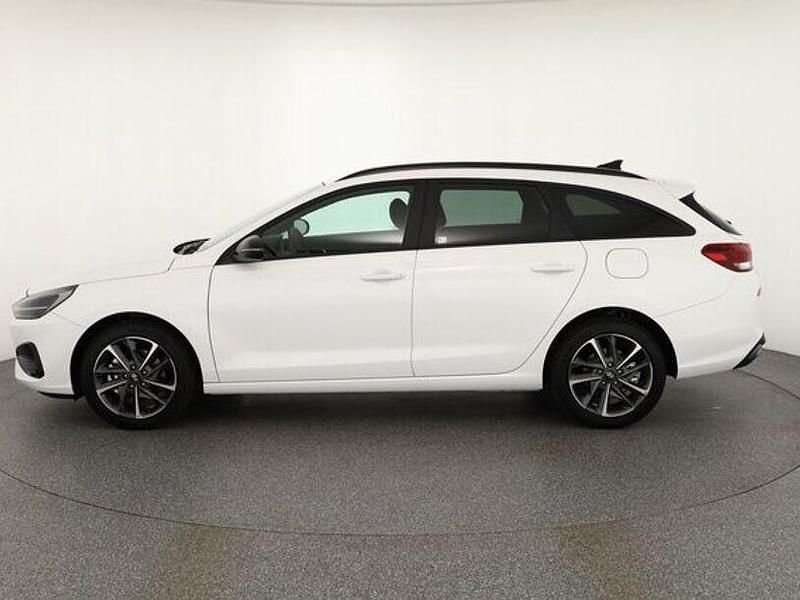 Neu Hyundai i30 140 PS (102 kW) 2025 Weiß Kombi