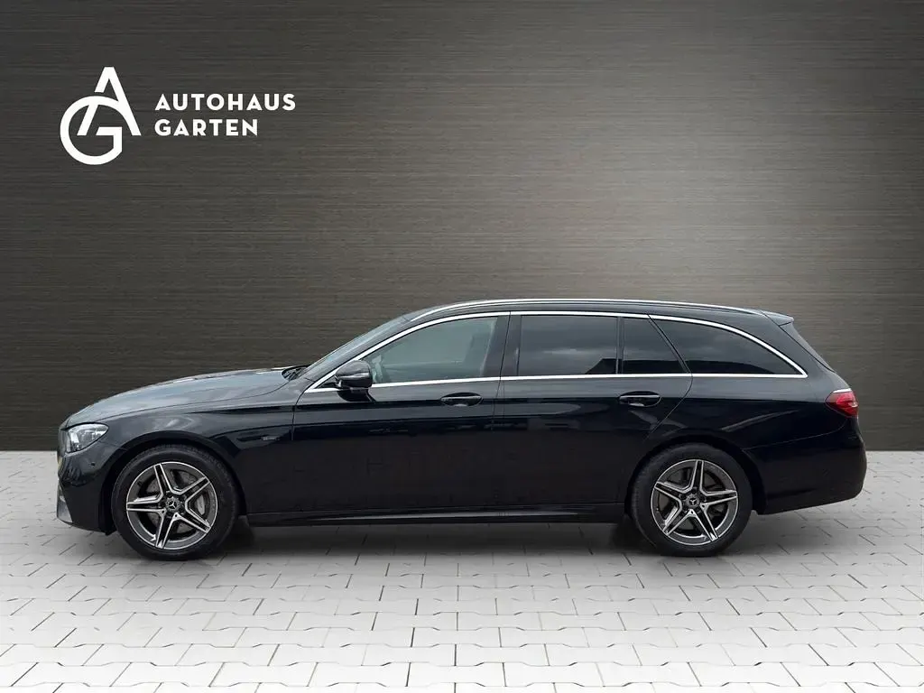 Gebraucht Mercedes E300 AMG line 194 PS (142 kW) 2020 Schwarz Limousine