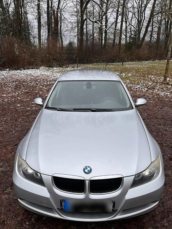 Gebraucht BMW 318 143 PS (105 kW) 2008 Grau Kombi