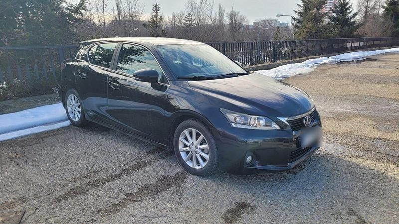 Gebraucht Lexus CT200h 99 PS (72 kW) 2013 Schwarz Limousine