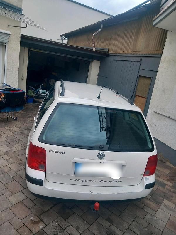 Gebraucht VW Passat 101 PS (74 kW) 1998 Weiß Kombi