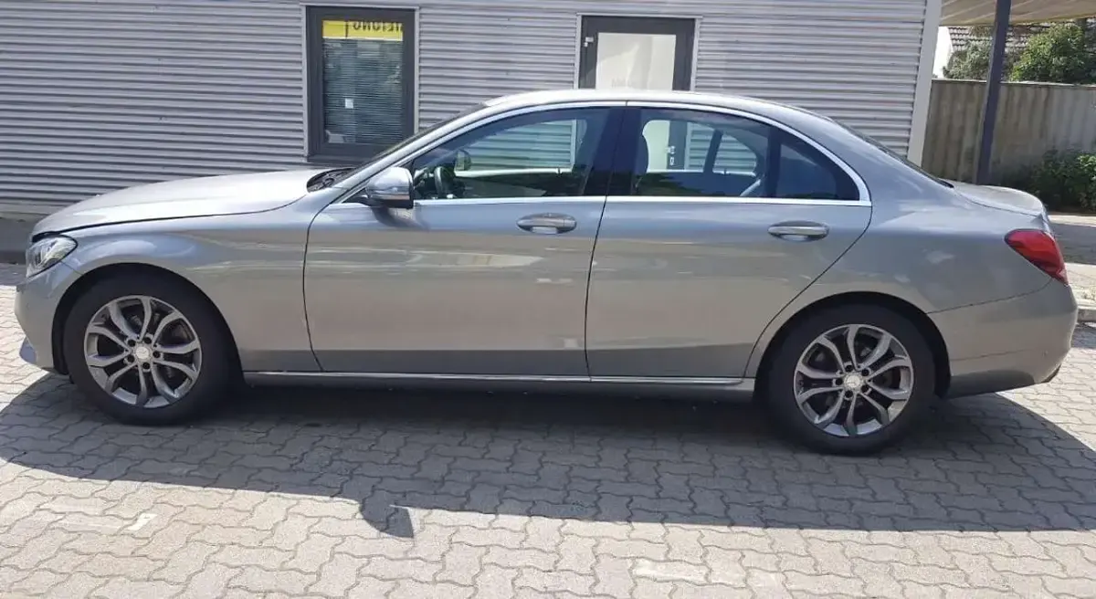 Gebraucht Mercedes C180 156 PS (114 kW) 2016 Limousine