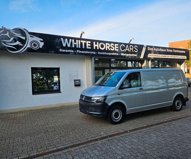 Gebraucht VW Transporter 150 PS (110 kW) 2018 Silber Van