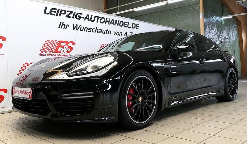 Schwarz Gebraucht 2016 Porsche Panamera 4 Sport Limousine | 55.774 € (Fairer Preis) - Bild 1/4