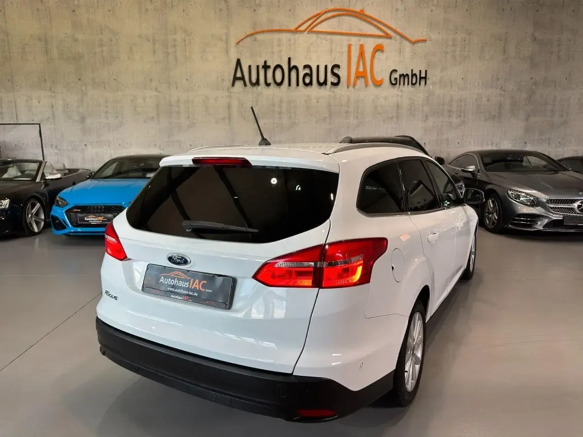 Usado Ford Focus Titanium 125 CV (91 kW) 2018 Blanco Familiar