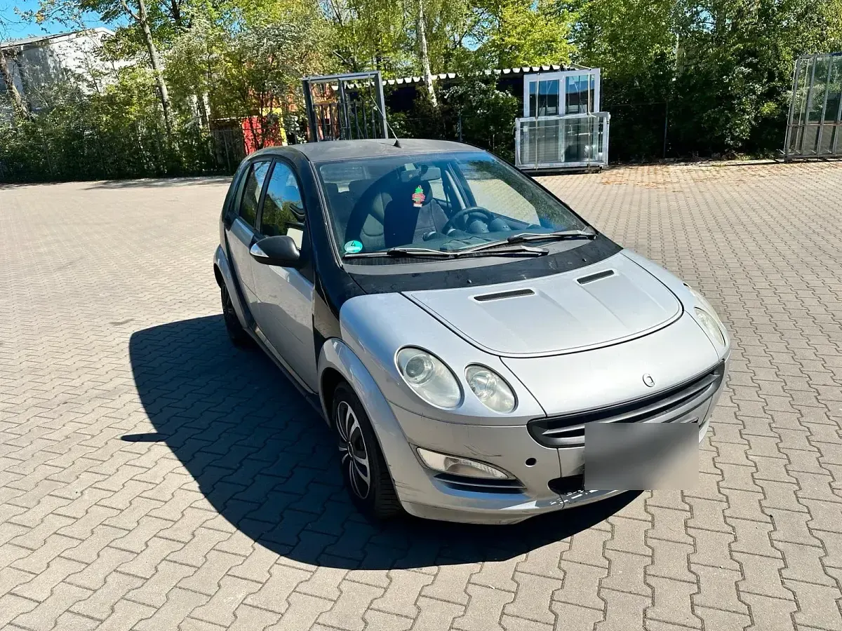 Usado Smart ForFour 70 HP (51 kW) 2004 Prateado Citadino