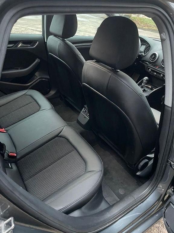 Gebraucht Audi A3 Design 190 PS (139 kW) 2018 Grau Limousine
