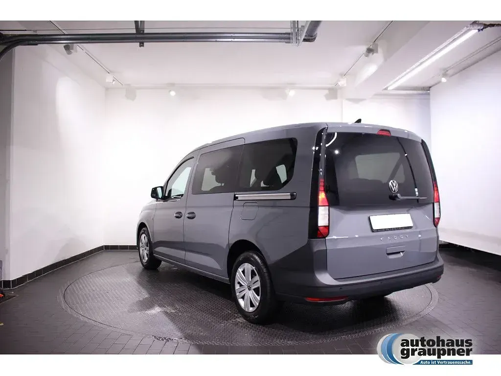 Gebraucht VW Caddy Maxi Basis 102 PS (75 kW) 2025 Pure grey Van / Kleinbus