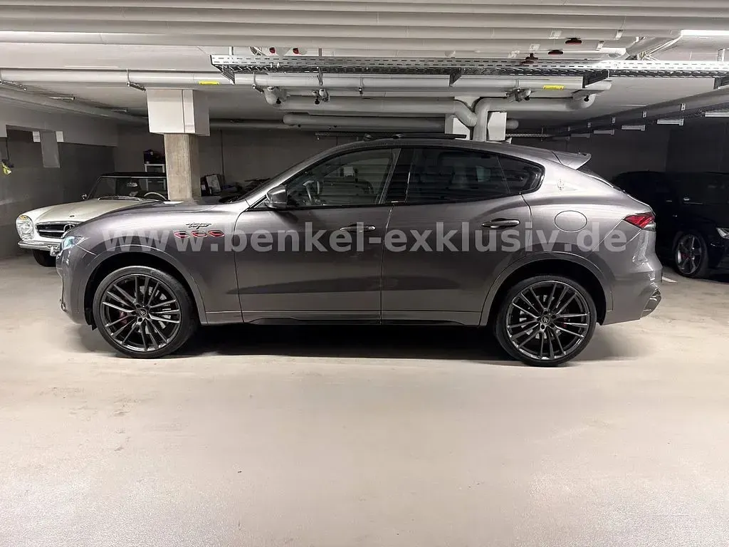 Gebraucht Maserati Levante 581 PS (427 kW) 2023 Grau SUV