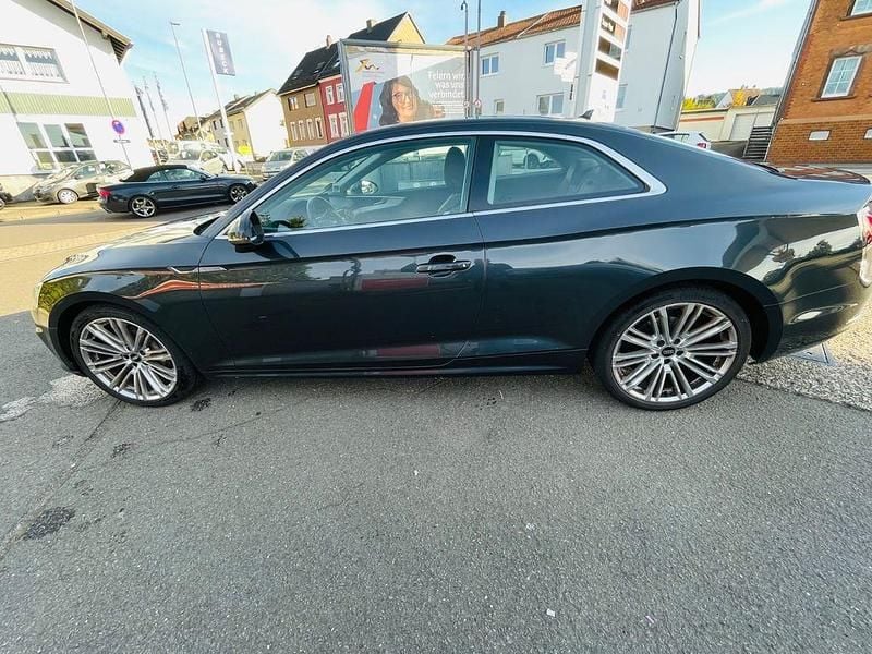 Gebraucht Audi A5 Sport 190 PS (139 kW) 2017 Grau Coupé