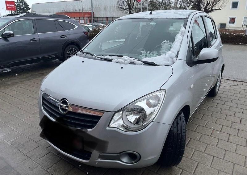 Gebraucht Opel Agila 68 PS (50 kW) 2009 Silber Kleinwagen