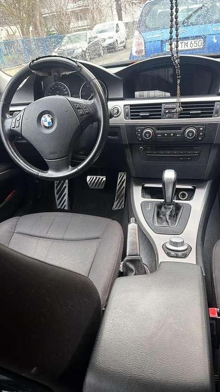 Gebraucht BMW 320 163 PS (119 kW) 2008 Limousine