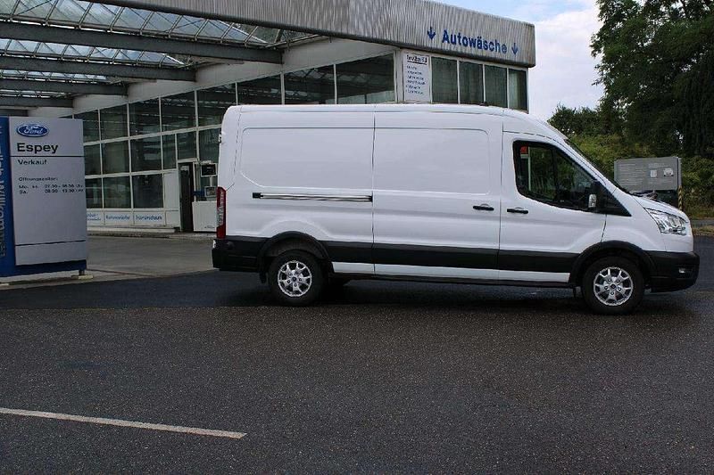 Gebraucht Ford Transit Trend 170 PS (125 kW) 2021 Frostweiß Van / Kleinbus