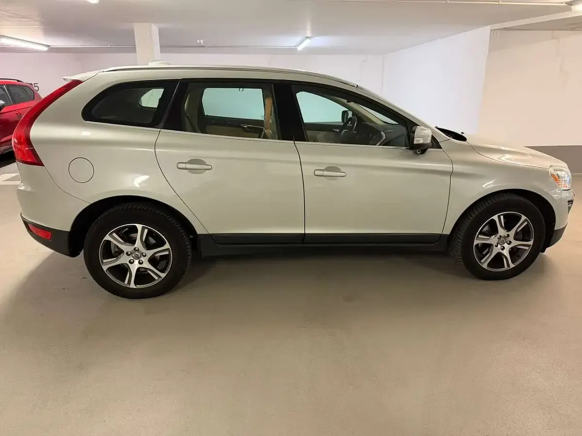 Occasion Volvo XC60 Summum 241 ch (177 kW) 2012 Blanc SUV
