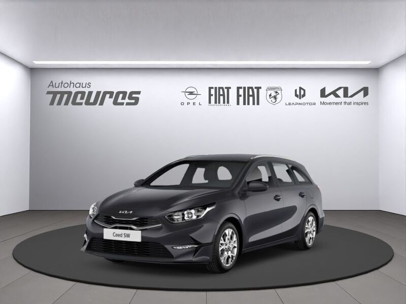 Gruen Gebraucht 2023 Kia Ceed Sportswagon Edition 7 Kombi | 22.488 € (Fairer Preis) - Bild 1/2
