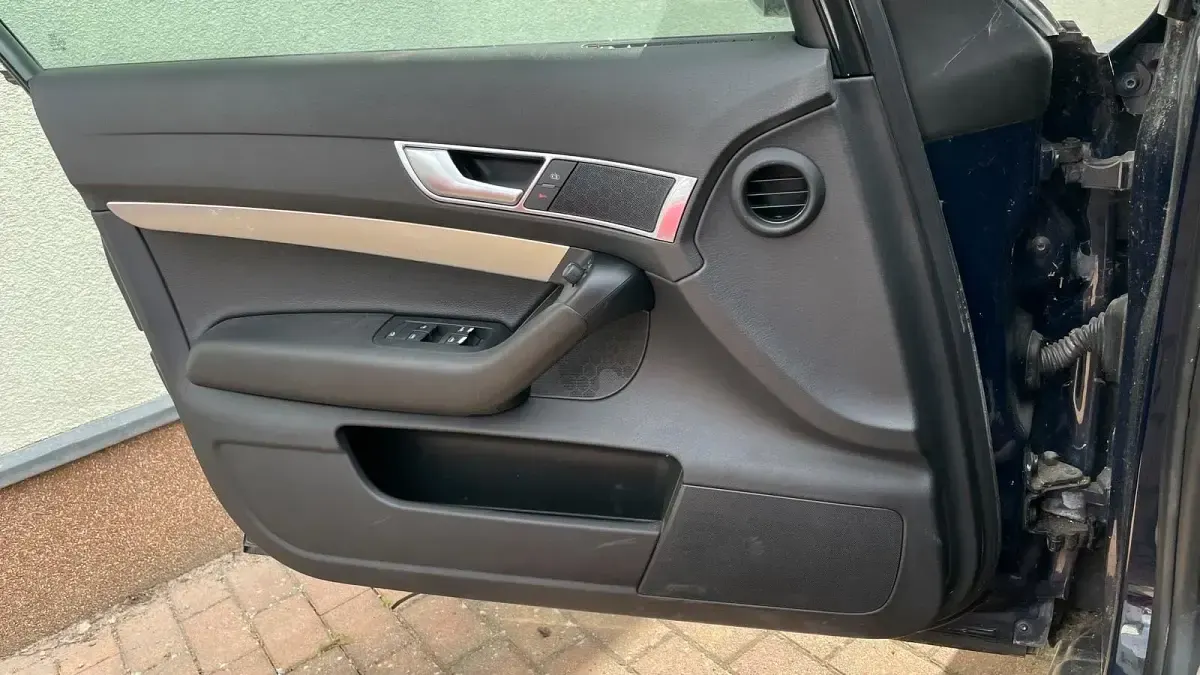 Gebraucht Audi A6 170 PS (125 kW) 2006 Blau Kombi