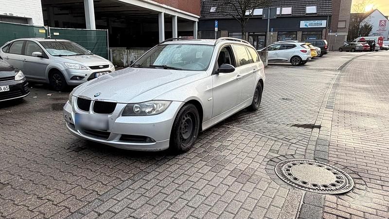 Gebraucht BMW 320 150 PS (110 kW) 2006 Silber Kombi