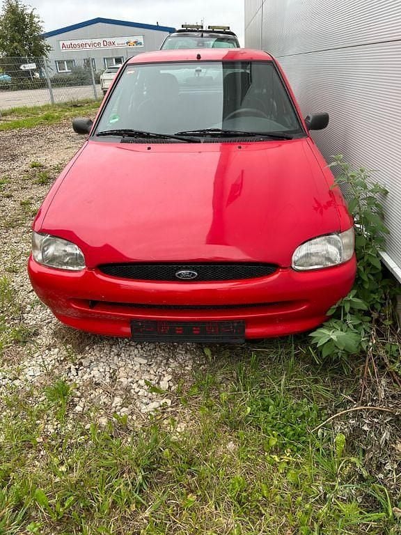 Rot Gebraucht 1998 Ford Escort Limousine | 800 € (Fairer Preis) - Bild 1/4
