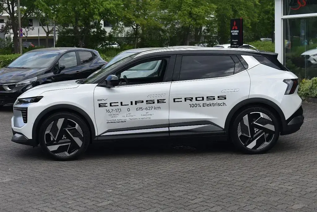 Gebraucht Mitsubishi Eclipse Diamant Edition 160 kW (218 PS) 2026 Himalayaweiß/onyxschwarz SUV