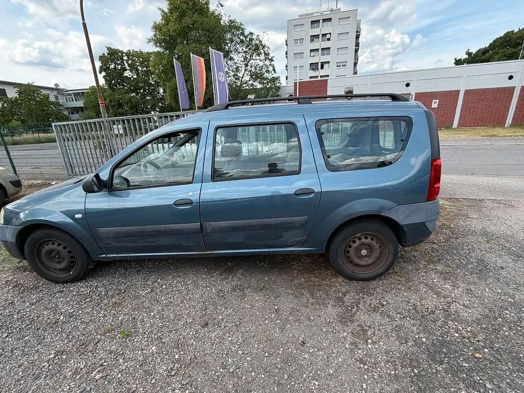 Gebraucht Dacia Logan MCV Lauréate 87 PS (63 kW) 2007 Blau Limousine