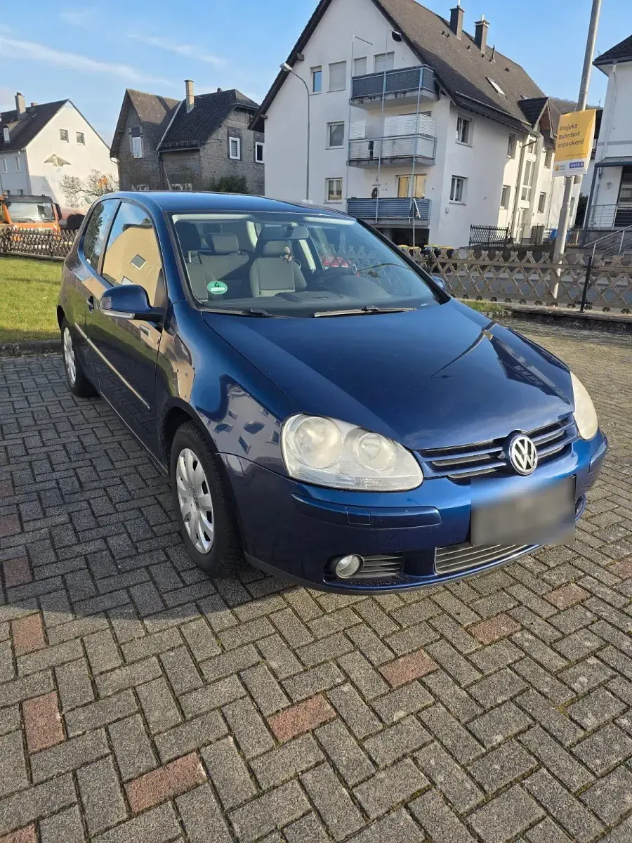 Usata VW Golf VI 102 CV (75 kW) 2008 Blu Utilitaria