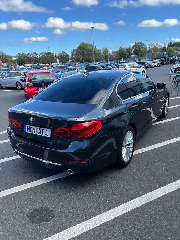 Gebraucht BMW 520 Luxury Line 190 PS (139 kW) 2017 Schwarz Limousine