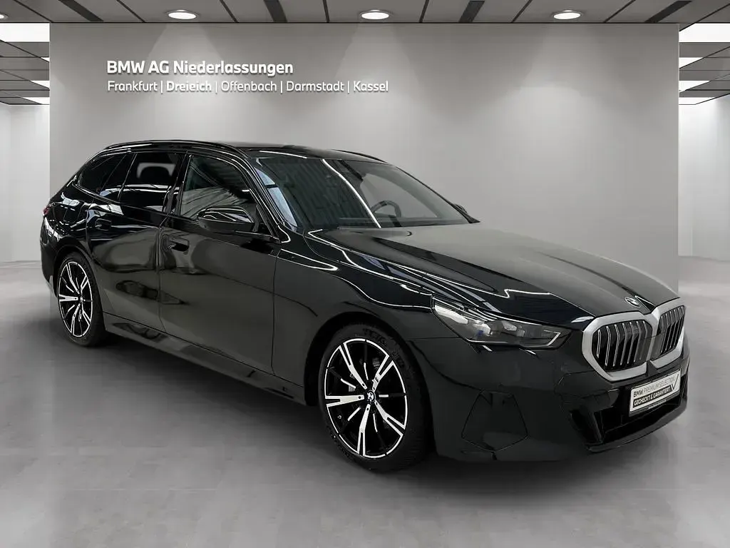 Gebraucht BMW 540 M Sport 286 PS (210 kW) 2025 Schwarz Limousine