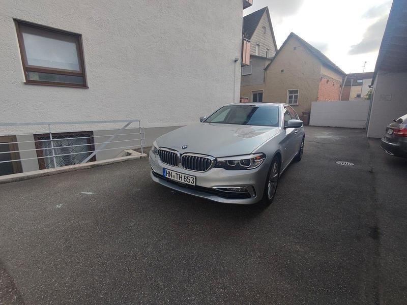 Silber Gebraucht 2017 BMW 540 Limousine | 35.000 € (Superpreis) - Bild 1/4