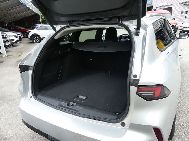 Gebraucht Opel Astra Elegance 131 PS (96 kW) 2023 /typ aussenverkleidung metalliclackier (metallic) Kombi