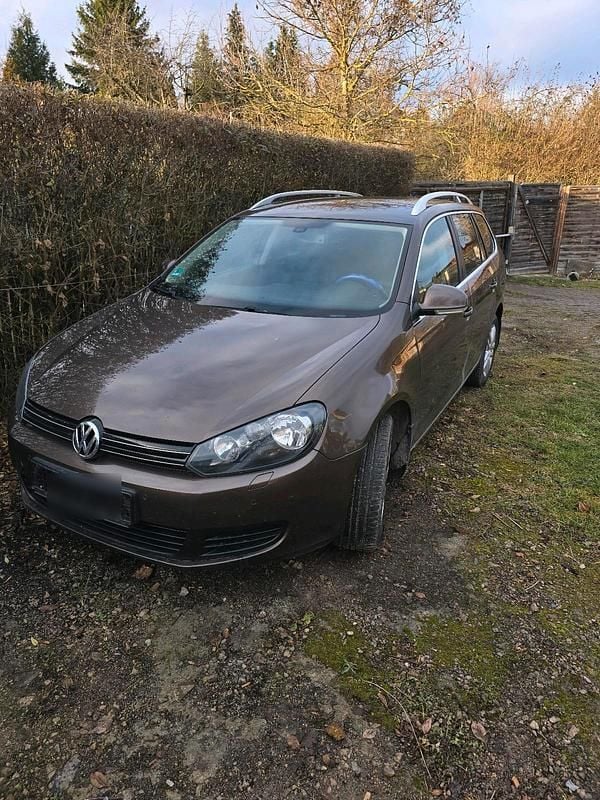 Braun Gebraucht 2012 VW Golf VII Kombi | 4.500 € (Superpreis) - Bild 1/4