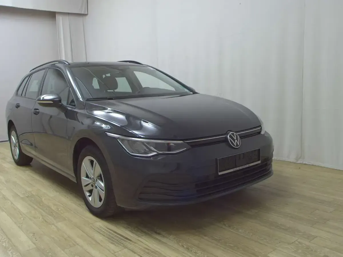 Gebraucht VW Golf VIII Pro 116 PS (85 kW) 2021 Grau Kleinwagen
