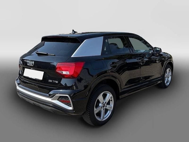Gebraucht Audi Q2 S-Line 150 PS (110 kW) 2025 Schwarz SUV