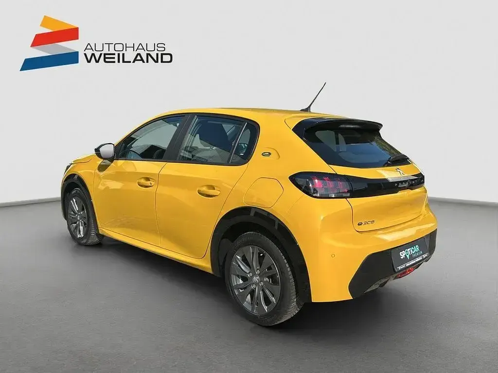 Gebraucht Peugeot 208 Active 100 kW (136 PS) 2022 Gelb Kleinwagen