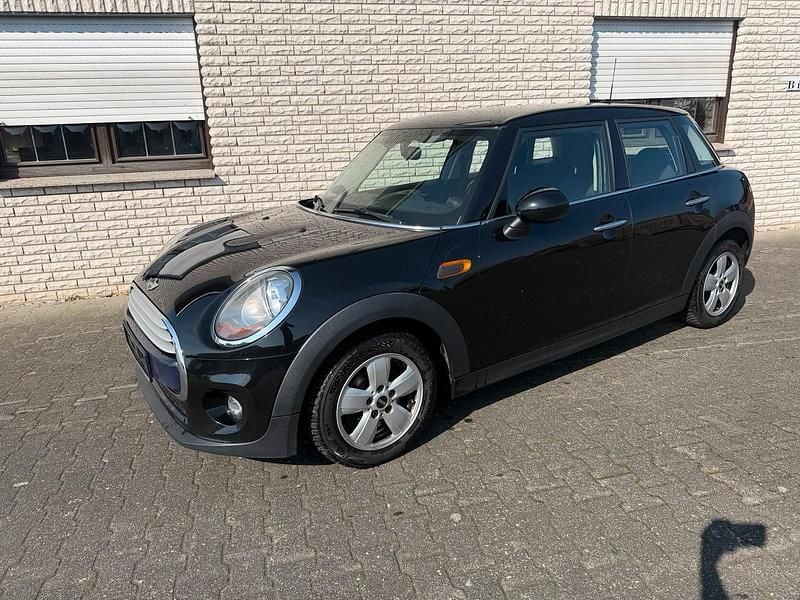Gebraucht Mini Cooper D 116 PS (85 kW) 2015 Schwarz Kleinwagen
