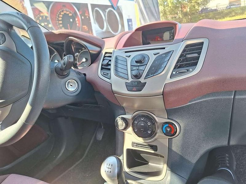 Blau Gebraucht 2009 Ford Fiesta Trend Kleinwagen | 3.600 € (Fairer Preis) - Bild 1/2