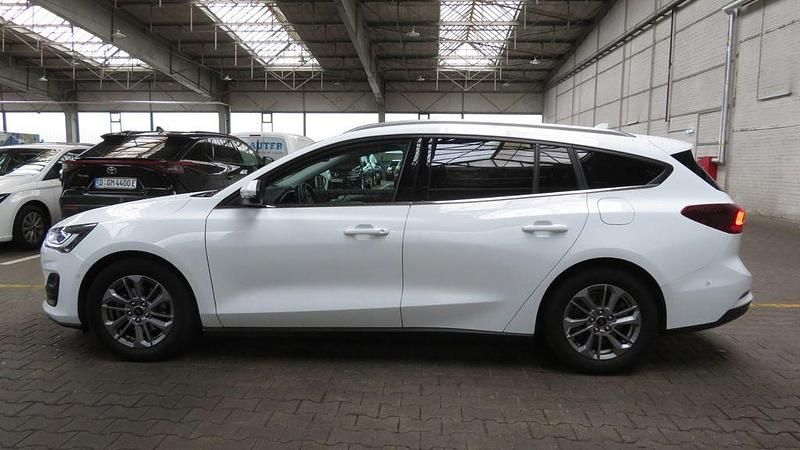 Gebraucht Ford Focus Titanium X 155 PS (114 kW) 2023 Weiß Limousine